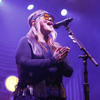Elle King Roadrunner Boston Concert Photo 2.jpg