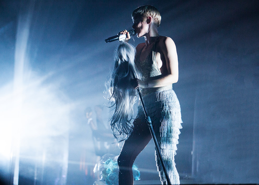 Robyn &bull;&nbsp;5/28/16