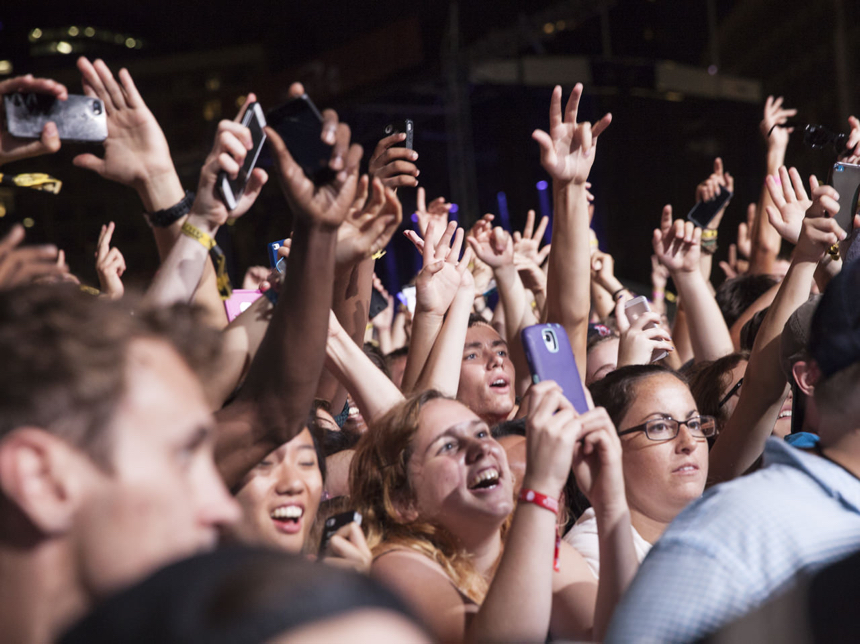 Crowd &bull;&nbsp;9/6/14