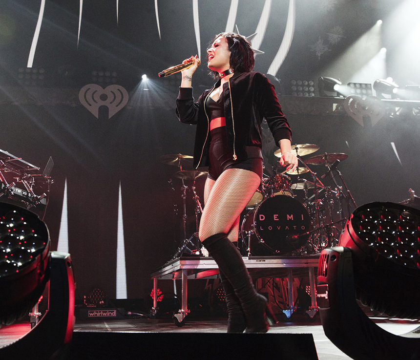 Demi Lovato &bull; Jingle Ball &bull;&nbsp;12/10/15