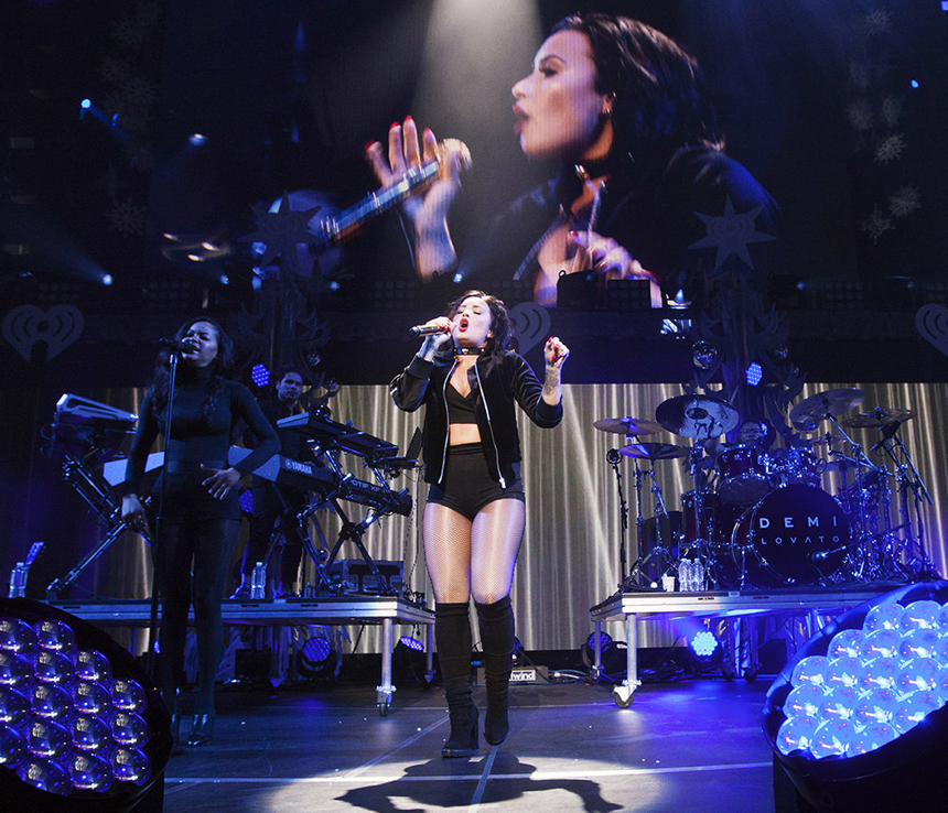 Demi Lovato &bull; Jingle Ball &bull;&nbsp;12/10/15