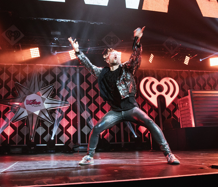 MAX &bull; Jingle Ball &bull;&nbsp;12/10/17