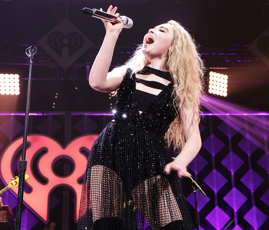 Sabrina Carpenter &bull; Jingle Ball &bull;&nbsp;12/10/17