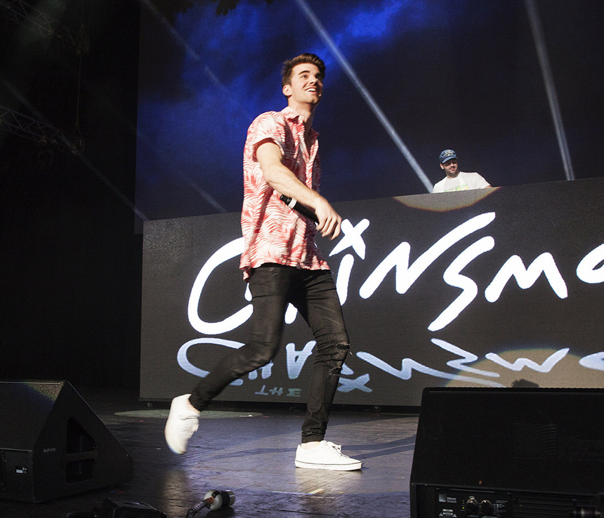 The Chainsmokers &bull; Mansfield, MA &bull; 6/18/16