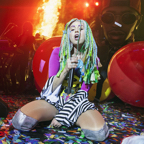 Miley Cyrus House of Blues Boston Concert Photo 10.jpg