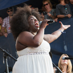 17 Yola Newport Folk Fest Concert Photo.jpg
